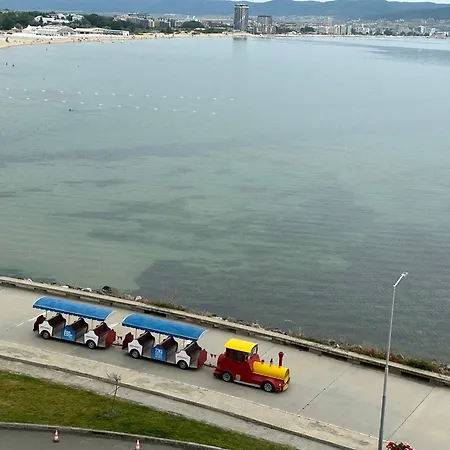 Апартамент Sea View Private Paradiso B 509 *